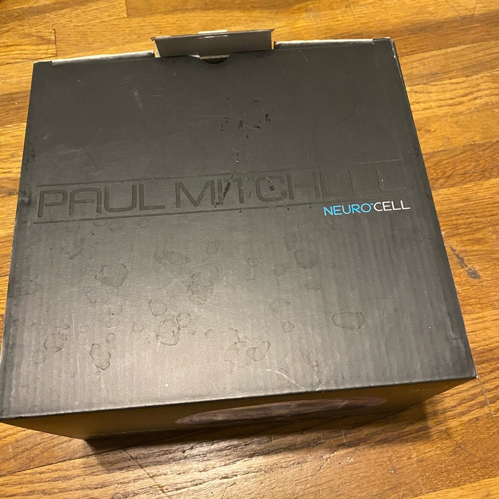 Paul Mitchell Neuro Hot rollers and heating compartment